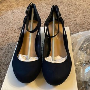 Sun + Stone Miley Cutout Wedges Navy Size 7.5 NWB